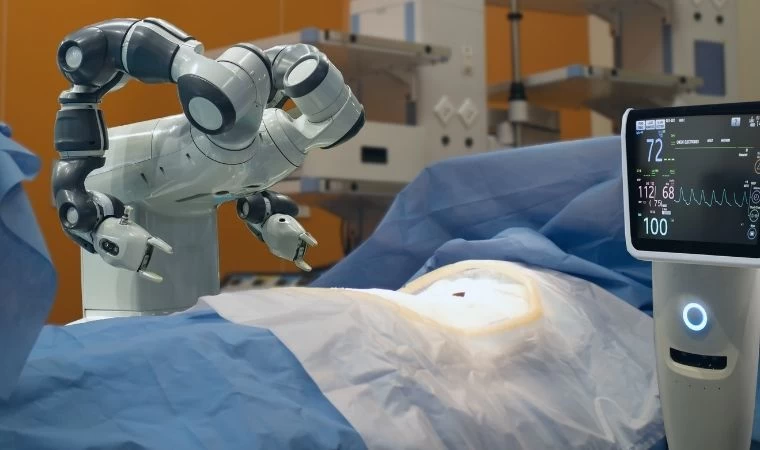 Sağlıkta Teknolojik Devrim: Robotik Cerrahinin Rolü ve Sağlık Sektöründeki Etkileri