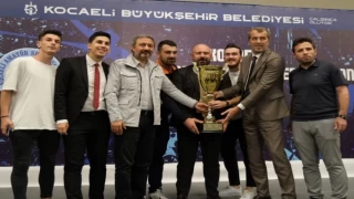 Kocaeli’de ’amatör’ şampiyonlara kupa